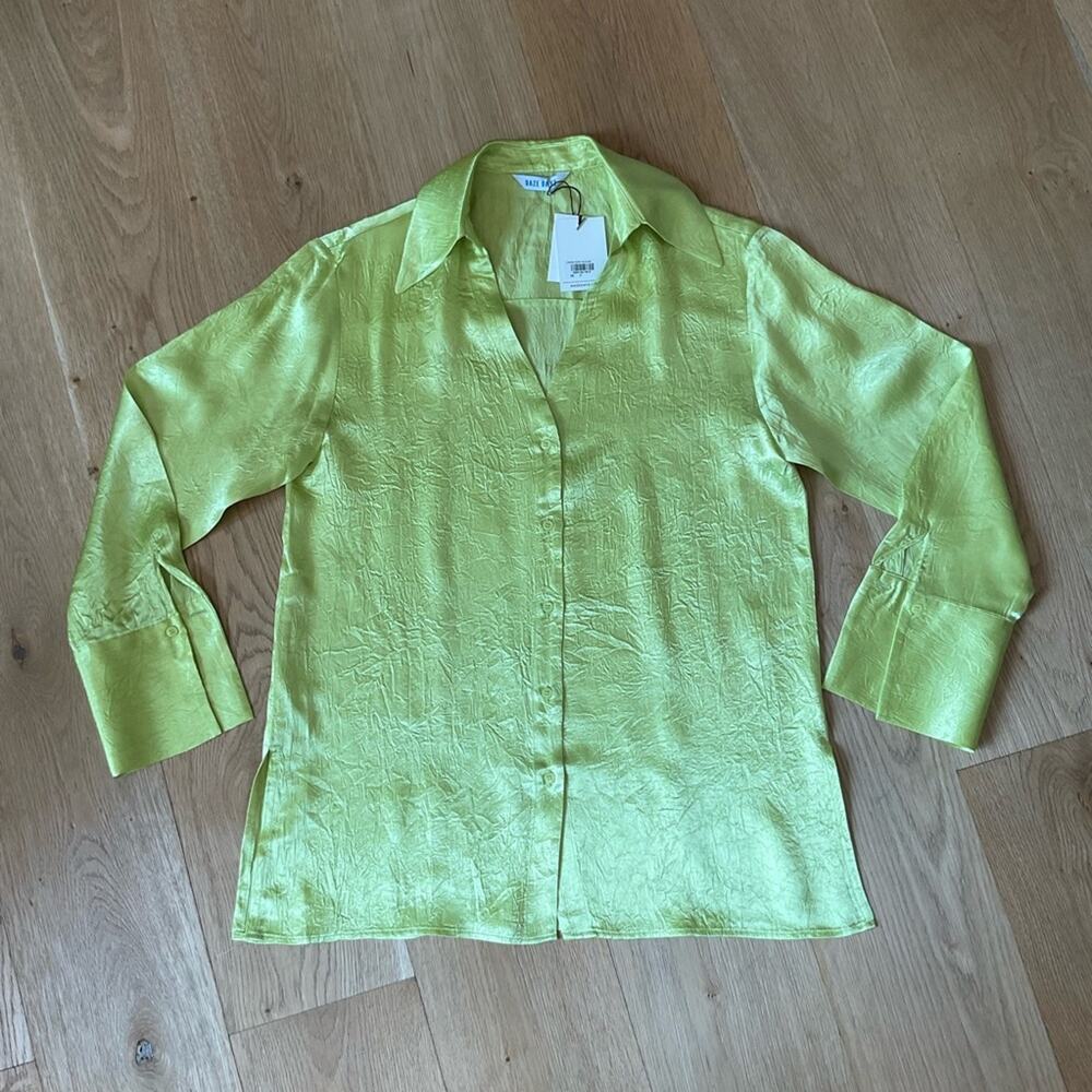 The Daze Dayz limona Shiny Blouse in Lemon Yellow